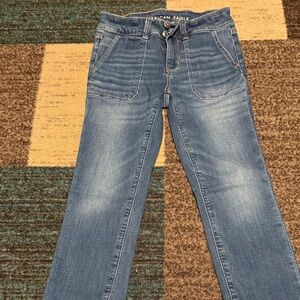 American Eagle Artist Crop size 2